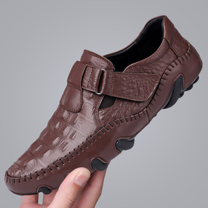 Mocassins en cuir pour hommes, cuir de vachette pleine fleur, motif crocodile, fermeture Velcro, semelle extérieure en caoutchouc antidérapante, talon bas, chaussures décontractées de bureau - Product Image 1