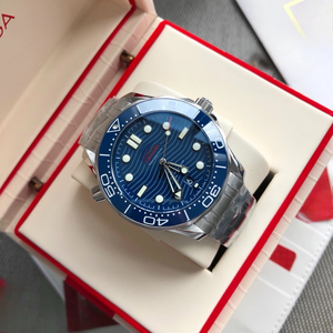 Montre mécanique automatique pour homme avec cadran bleu ondulé, bracelet en acier inoxydable, style plongée décontracté, montre-bracelet Omegaes - Product Image 1
