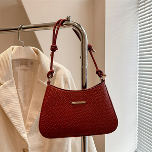 2026 Woman New Woven PU Leather <strong>Bags</strong> Single <strong>Sling</strong> <strong>Bag</strong> Fashion Leather Flap <strong>Women</strong> Handbags Sacs Main Pour Femmes - Product Image 4