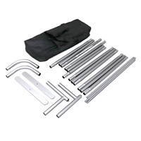 Support de bannière personnalisé de 2,4 m pour photomaton avec toile imprimée, cadre en alliage d'aluminium et design taie d'oreiller pour salons professionnels