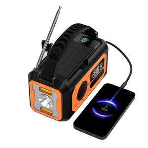 Lampe torche LED portable rechargeable pour le camping, radio météo SOS AM/FM/WB, batterie externe 12000mAh, radio d'urgence solaire à manivelle - Product Image 6