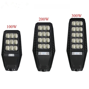 ไฟถนนโซลาร์เซลล์ LED 100W อลูมิเนียมอัลลอย IP65 รีโมทคอนโทรล แสงเดย์ไลท์ 5000K ไฟส่องสว่างภายนอกอาคาร - Product Image 3