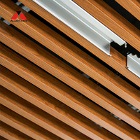 Profilé de plafond suspendu en aluminium linéaire, longueur personnalisée pour plafond de centre commercial Alumtimes