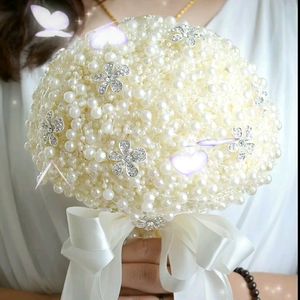 Bouquet <span class=keywords><strong>de</strong></span> Mariée en Soie et Perles Fleurs à Tenir Cadeaux <span class=keywords><strong>de</strong></span> Mariage Fournitures pour Mariage Demoiselles d'Honneur Bouquet <span class=keywords><strong>de</strong></span> Fleurs Nuptial - Product Image 2