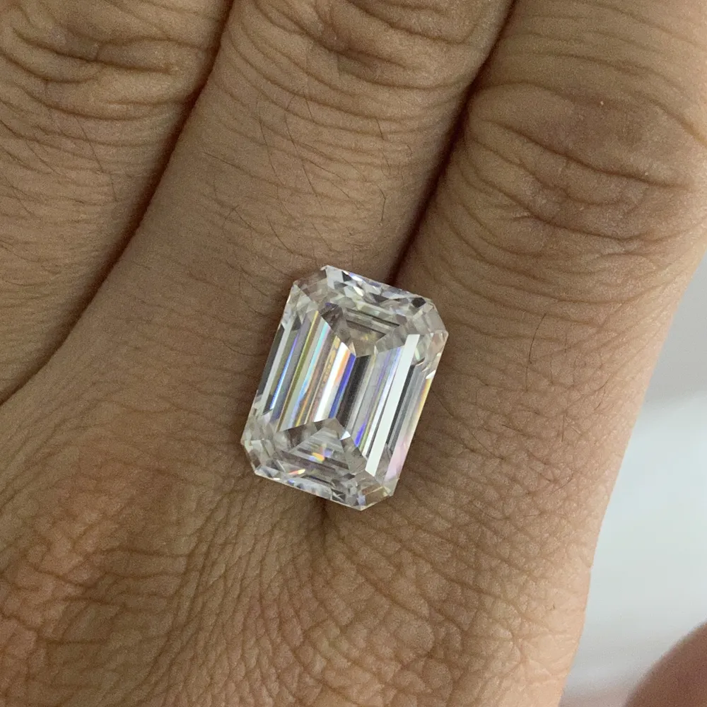 Emerald cut 6x8mm 2cts Lab Created loose diamond Customized lab created rough diamond with a cheap price