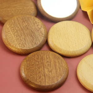 Gương Mini Đựng Mỹ Phẩm Cầm Tay Logo Tùy Chỉnh Gương Bỏ Túi Tròn Nhỏ Dễ Thương Gương Trang Điểm Nhỏ Bằng Gỗ Số Lượng Lớn - Product Image 2