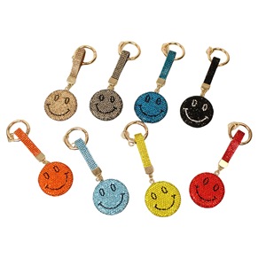 Llavero Metálico 3D Happy Smile, Lindo Colgante para Coche o Bolso con Estilo <span class=keywords><strong>de</strong></span> Diamante, con Logotipo Personalizado, Cristal <span class=keywords><strong>de</strong></span> Agua, Cara Sonriente, Llavero Moderno - Product Image 5