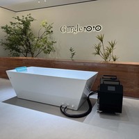 Vente directe d'usine Bain de glace en acrylique Baignoire plongeante froide autoportante pour intérieur extérieur avec lumière LED
