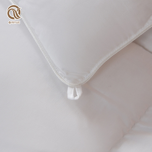 Couverture en soie gulating respirante et respectueuse de l'environnement avec <span class=keywords><strong>couette</strong></span> en soie cloutée en coton - Product Image 4