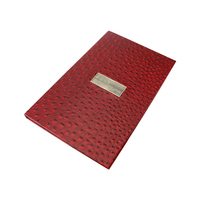 Vente en gros de couvertures de menu en cuir PU à motif crocodile bicolore, porte-comptes pour restaurant, café, bistrot, hôtel, logo personnalisé