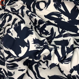 Tela inclinada de caballería satinada con estampado floral de poliéster suave de la mejor calidad de gama alta <span class=keywords><strong>para</strong></span> tela de vestido o camisas - Product Image 5