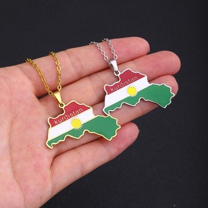 Collier en acier inoxydable plaqué or 18 carats avec pendentif carte drapeau national kurdistane - Product Image 2