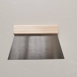 Grande Utensile da cucina in acciaio al carbonio in metallo raschietto tritatutto con manico in legno multiuso taglia pasta per pane - Product Image 6