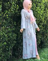 Robe Abaya Islamique pour Femmes Musulmanes avec Broderie Florale et Dentelle, Couleurs Noir, Rose et Bleu