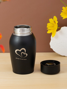 Kişiselleştirilebilir Modern Dikdörtgen Evcil Hayvan Urn'u Pati Şeklinde Anıt Evcil Hayvan Kremasyon Urnları Köpekler Kediler Külleri İçin Oymalı Metal Paslanmaz Çelik Hatıra - Product Image 6