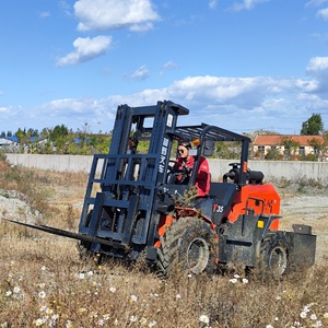 ระบบขับเคลื่อนสี่ล้ออเนกประสงค์ 3 5 ระบบไฮดรอลิกสำหรับจับยึด ยก และขนถ่ายสินค้าแบบครบวงจร - Product Image 4