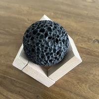 Ensemble diffuseur d'aromathérapie en pierre de lave polie - Série pierre naturelle avec combinaison pierre et bois, décoration de boules de roche volcanique
