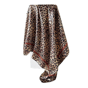 Foulard Quadrato in Raso Finto Seta con Stampa <span class=keywords><strong>Leopardata</strong></span> Stile Europeo-Americano 90cm - <span class=keywords><strong>Sciarpa</strong></span> Estiva Vintage da <span class=keywords><strong>Donna</strong></span> - Ingrosso - Product Image 4