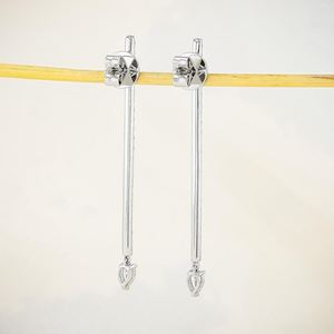 Pendientes de Diamantes de Oro Blanco de 14k para Mujer, Marca Elvora Gems, Diseño Minimalista con Cierre de Mariposa, 2 Pulgadas de Largo, para Boda/Compromiso - Product Image 3