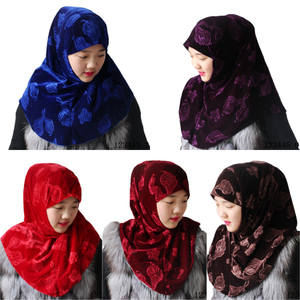 Venta al por mayor/OEM en stock: Pañuelo islámico cálido y cómodo para mujer con relieve, ideal para otoño e invierno - Algodón artificial - Product Image 2