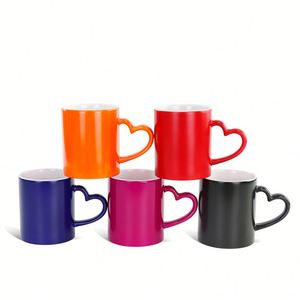 Mug à sublimation magique de 11 oz, blanc, changeant de couleur, avec poignée en forme de cœur - Product Image 1