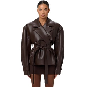 Giacca Corta <span class=keywords><strong>in</strong></span> <span class=keywords><strong>Pelle</strong></span> PU di Alta Gamma con Vita Regolabile, Design con Ampio Colletto e Lacci, Stile Elegante per <span class=keywords><strong>Donna</strong></span> - Product Image 5