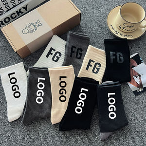 Meias Esportivas Personalizadas com Logo Bordado de Alta Qualidade em Branco e Preto, Baixo MOQ - Product Image 1