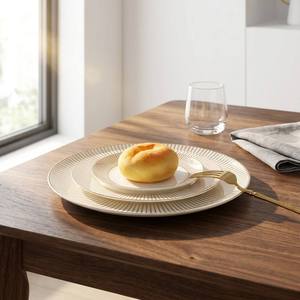 <span class=keywords><strong>Service</strong></span> <span class=keywords><strong>de</strong></span> <span class=keywords><strong>table</strong></span> en <span class=keywords><strong>porcelaine</strong></span> moderne minimaliste à bord doré, 18 pièces, vaisselle <span class=keywords><strong>blanche</strong></span> <span class=keywords><strong>de</strong></span> haute qualité pour <span class=keywords><strong>service</strong></span> <span class=keywords><strong>de</strong></span> haute cuisine - Product Image 1