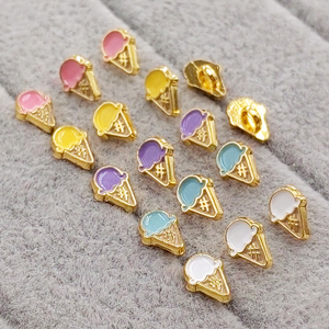Boutons miniatures en alliage de zinc plaqué 8 mm, motif cornet de crème glacée, rose, violet, jaune, bleu, blanc, pour vêtements de poupées BJD, thème dessert - Product Image 3