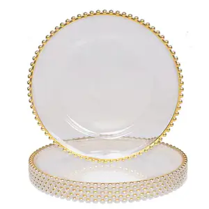 Vente en gros d'assiettes de présentation en plastique transparent perlé doré de 13 pouces assiettes de dîner de fête de mariage assiettes de soutien décoratives de mariage