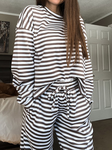 Conjunto de Pantalones de Punto a Rayas de 2 Piezas para Mujer, Marca Privada, Casual, Manga Larga, Corte Holgado, Transpirable, Poliéster, Ropa de Estar por Casa para Otoño - Product Image 3