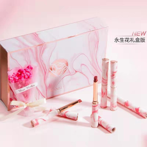 กล่องของขวัญลิปสติก Mansly Pink Marble Rose พร้อมดอกไม้ประดิษฐ์ ลิปสติกเนื้อแมทท์วีแกน บำรุงริมฝีปาก ของขวัญสุดโรแมนติกสำหรับผู้หญิง เครื่องสำอางขายส่ง - Product Image 2