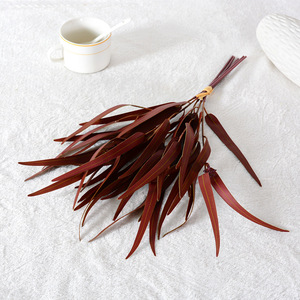 Feuilles d'eucalyptus artificielles Flower Delight, 45 cm, PVC, décoration intérieure, accessoires de mariage - Product Image 3