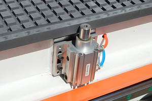 25% de réduction ! Offre à Durée Limitée : Routeur ATC de Haute Qualité pour le Travail du Bois – Le Meilleur pour la Menuiserie ! ! 1325 4 axes Bt1325 Atc - Product Image 2