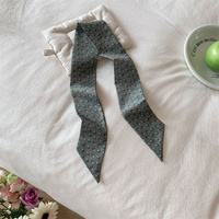 Écharpe longue et étroite classique à imprimé losanges, ruban fin élégant à rayures géométriques, accessoire pour cheveux ou chemise