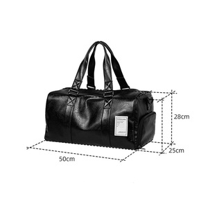 กระเป๋าทรงดัฟเฟิลหนัง PU ออกแบบได้ตามต้องการมีโลโก้สีดำกระเป๋าโท้ทสำหรับสัปดาห์ถือข้ามคืนกระเป๋ากีฬาถือกระเป๋ายิมสำหรับผู้ชาย - Product Image 3