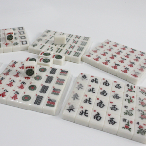 ชุดไพ่นกกระจอกอเมริกัน 152 แผ่น เมลามีน สีฟ้า เขียว ชมพู แดง เบจ  แบบแผ่นเรียบ  ขึ้นรูปด้วยการปั๊ม - Product Image 1