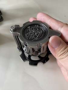 Dado Metálico Poliédrico 7 en 1 con Forma de Bala, Contenedor Giratorio Tipo Cilindro de Revólver para Juegos de Mesa con Temática de D&D, Ciencia Ficción, Guerra y Crimen - Product Image 2