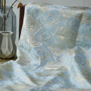 Tissu Jacquard en brocart métallique à motif Floral Offres Spéciales 100% Polyester pour robe de dame - Product Image 4