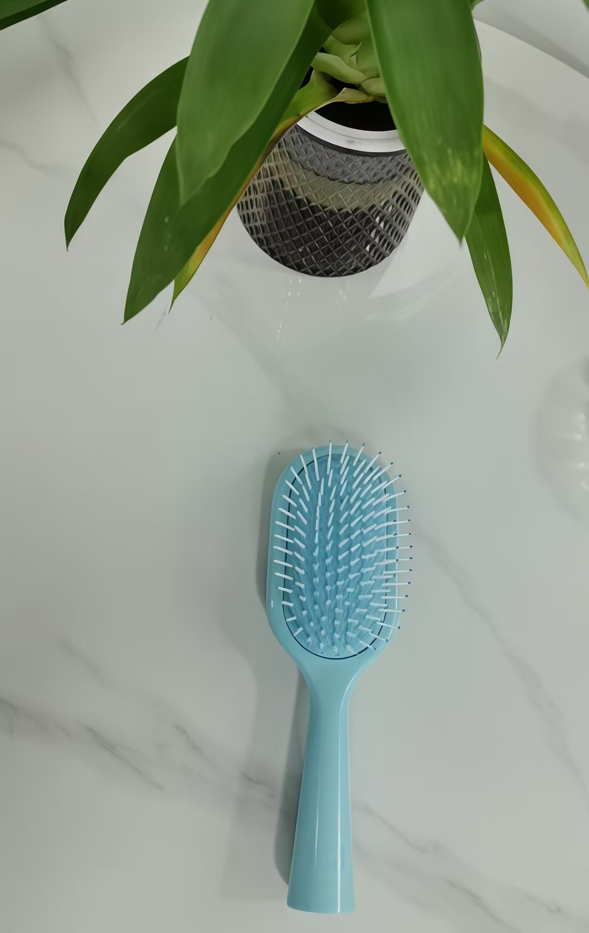 Macaron Air Cushion Comb - Blue