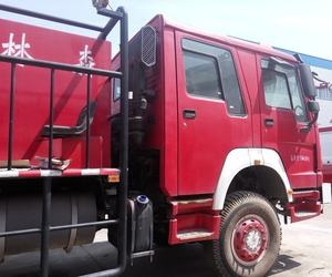 4WD tracción delantera camión <span class=keywords><strong>de</strong></span> <span class=keywords><strong>bomberos</strong></span> forestales 2200 litros 4x4 camión contra incendios - Product Image 4