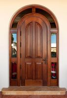 Portes en bois de qualité commerciale, portes en bois traditionnelles avec poignée pratique pour la maison