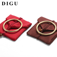 DIGU Pochettes à Bijoux de Luxe, Sacs Cadeaux à Cordon, Sacs de Rangement Doux Rouges pour Bagues, Colliers, Broches, Sacs de Voyage Organisateurs