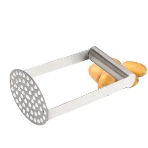厨房小工具不锈钢，带有宽阔和符合人体工程学的水平手柄细格捣碎板，用于光滑马铃薯捣碎器