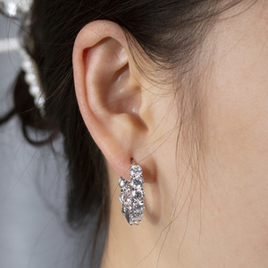 Boucles d'oreilles rondes en diamant or blanc 18 carats Messi Jewelry MSE-959 pour femmes - Product Image 6