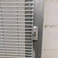 Clôture de sécurité périmétrique 358 pour prison, aéroport, frontière, haute sécurité, anti-escalade, en acier galvanisé, hauteur 8 pieds