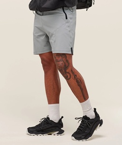 Shorts de sport pour hommes en polyester et coton, personnalisés en gros, avec logo brodé en maille, pour la course à pied et le basketball - Product Image 2