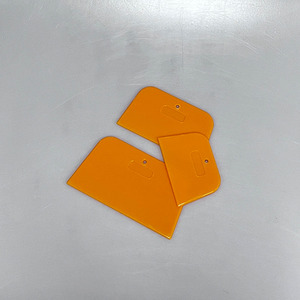 Grattoir <span class=keywords><strong>à</strong></span> <span class=keywords><strong>carrosserie</strong></span> en plastique orange haute visibilité pour le nivellement du mastic et le nettoyage en douceur - Product Image 5