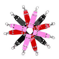 Menottes en cuir pour adultes de marque OEM, jeu BDSM, rose et vert, vente en gros