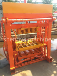 Machine à blocs de béton hydraulique haute performance SHENGYA Machinery QT4-30, machine à fabriquer des blocs creux, 380v, alimentation électrique triphasée - Product Image 6